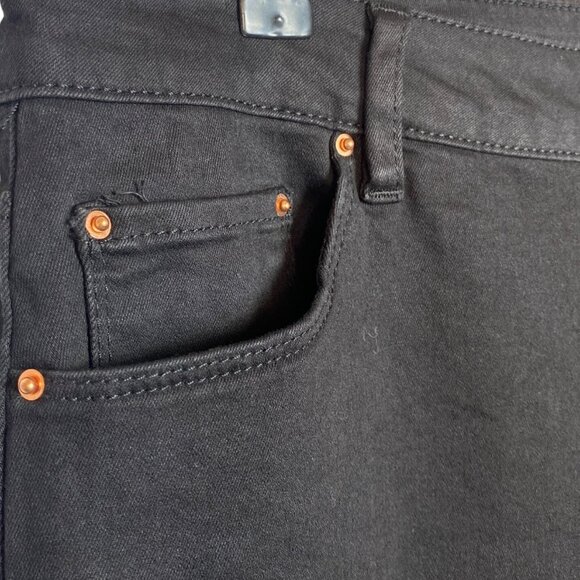 ASOS Denim Women's Black High Rise Ankle Cropped Jeans Size 34x26 - Picture 3 of 6